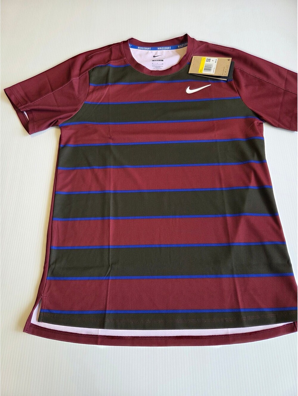 NikeCourt Advantage Slim Fit Tennis Shirt Size S Burgundy/Black Stripe Dri-FIT